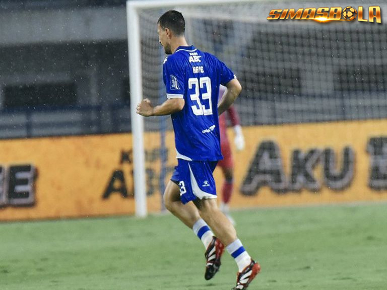 Thom Haye Terkesan dengan Sosok Bojan Hodak di Persib Bandung: Emosional, Tapi Orang yang Baik