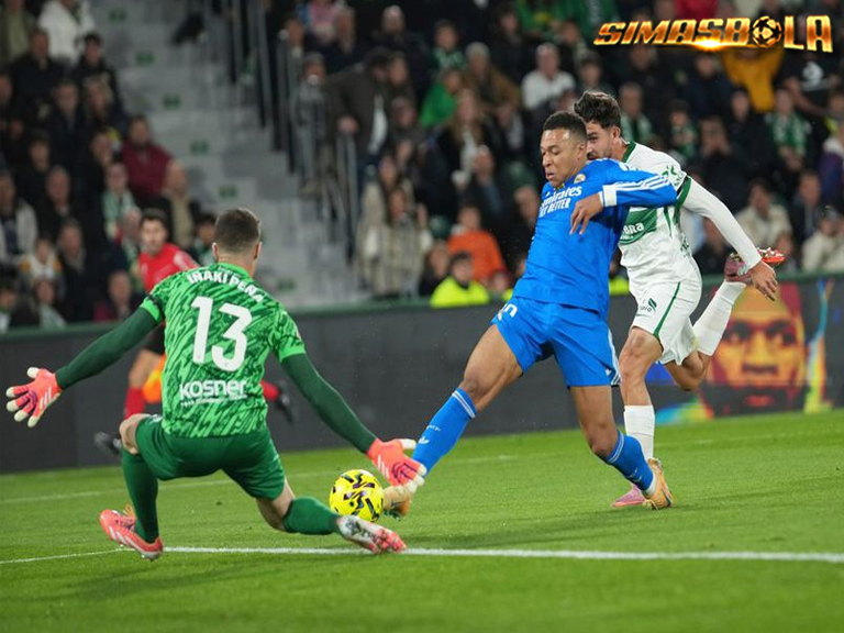 Hasil Elche vs Madrid: Tren Negatif Belum Berakhir