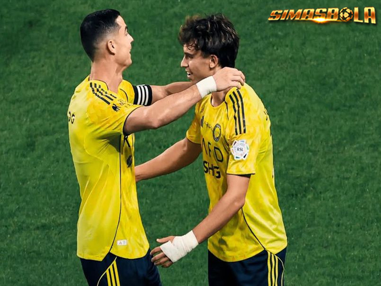 Cristiano Ronaldo Cetak Gol Salto Spektakuler di Usia 40 Tahun, Memang Layak Disebut GOAT!