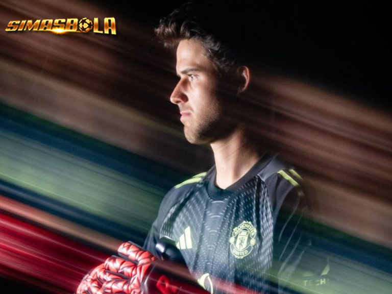 Mantan Kiper MU Kagumi Kualitas Senne Lammens: Dia Muda, Dia Luar Biasa!