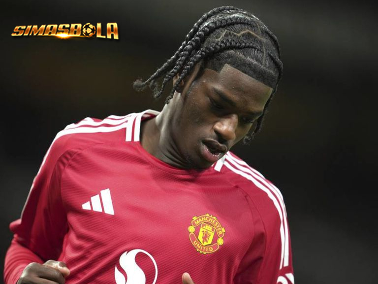 Demi Kebaikannya, Manchester United Bakal Lepas Bek Muda Mereka di Januari 2026