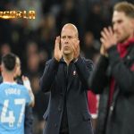 2 Pemain Jadi Sumber Pusing Arne Slot usai Liverpool Dibungkam Man City