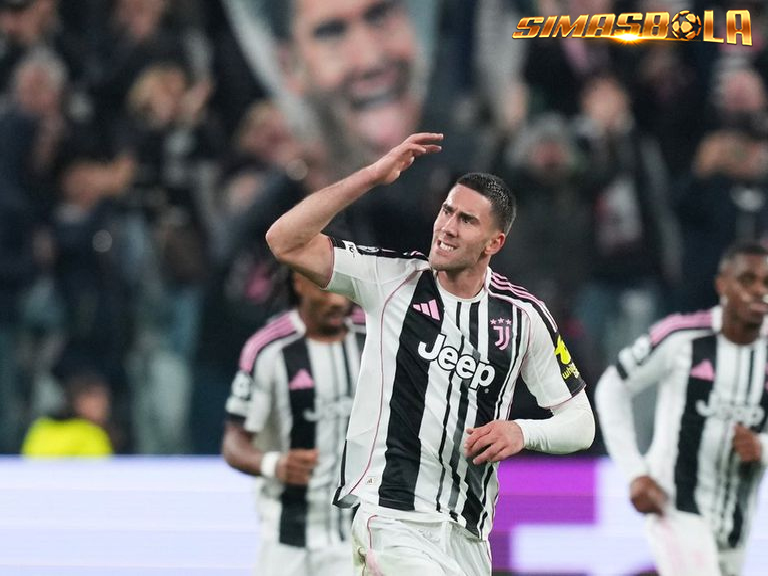 Drama Dusan Vlahovic: Cetak Rekor ala Cristiano Ronaldo, Tapi Malah Tak Bahagia, Kenapa?