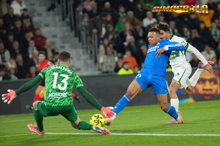 Hasil Elche vs Madrid: Tren Negatif Belum Berakhir