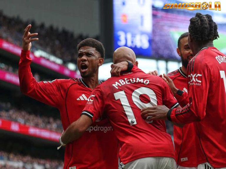 Diincar Chelsea dan Man City, Bek Palace Ini Malah Bermimpi Ingin Gabung Man United