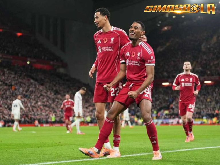 Arne Slot Beberkan Kabar Buruk Jelang Liverpool vs Real Madrid: Tiga Bintang Absen!